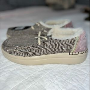 Brown herringbone faux fur sz. 7